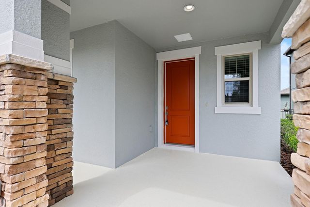 5707 VILLAGE CENTER DRIVE, Lithia, FL 33547