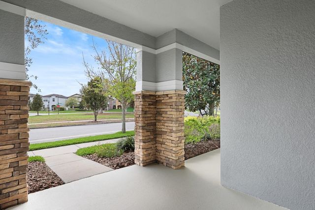 5707 VILLAGE CENTER DRIVE, Lithia, FL 33547