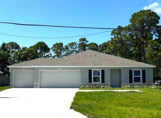 2218 SE Grand Drive, Port St Lucie, FL 34952