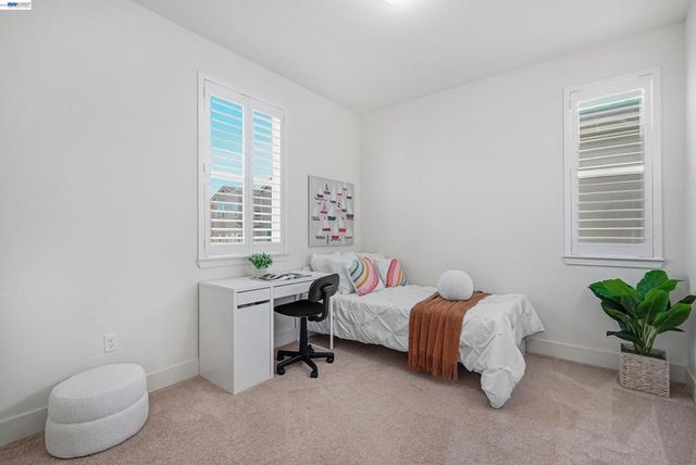 2933 Stringham Way, Dublin, CA 94568