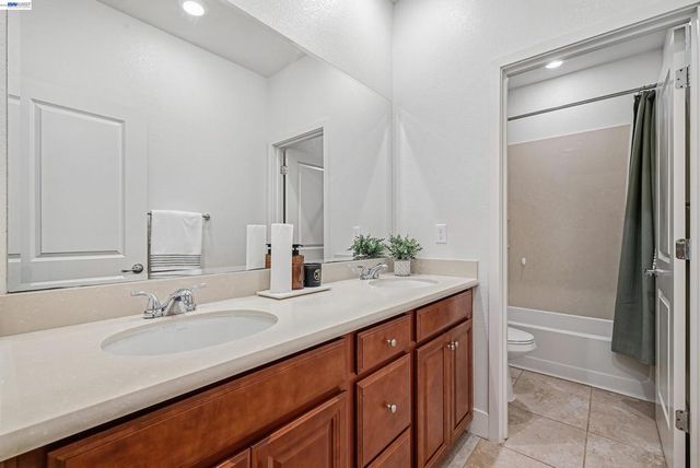 2933 Stringham Way, Dublin, CA 94568