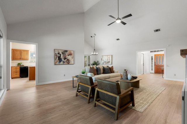 6304 Walebridge LN, Austin, TX 78739
