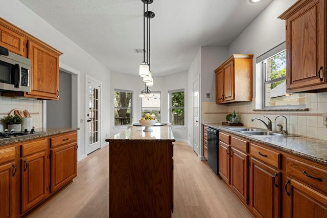 6304 Walebridge LN, Austin, TX 78739