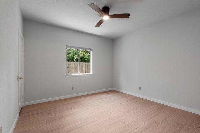 6304 Walebridge LN, Austin, TX 78739