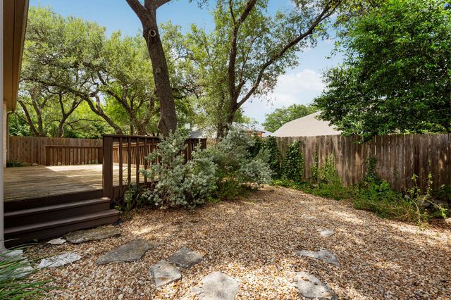 6304 Walebridge LN, Austin, TX 78739