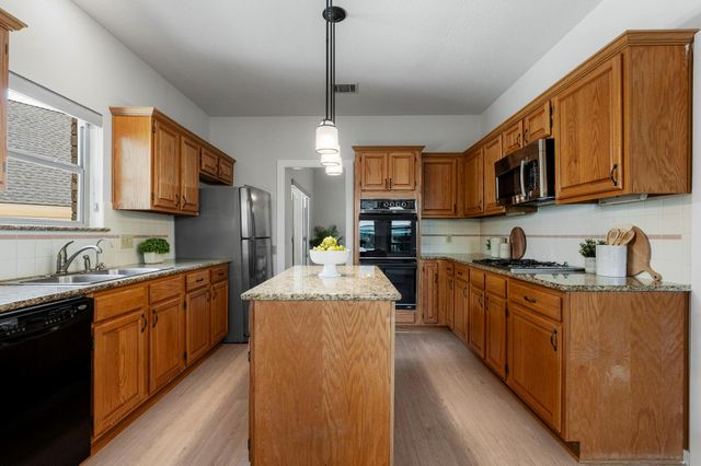 6304 Walebridge LN, Austin, TX 78739
