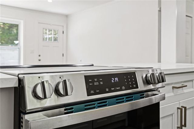 1928 APACHE Trail SE, Atlanta, GA 30316