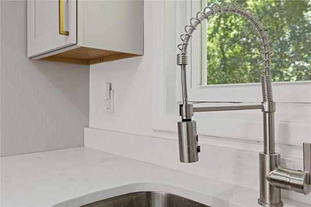 1928 APACHE Trail SE, Atlanta, GA 30316