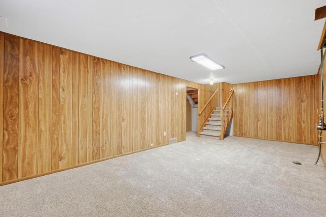 607 Hillcrest Drive, Oregon, WI 53575