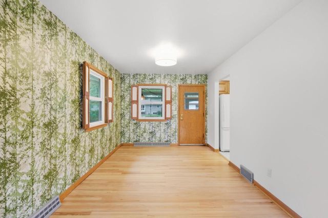 607 Hillcrest Drive, Oregon, WI 53575