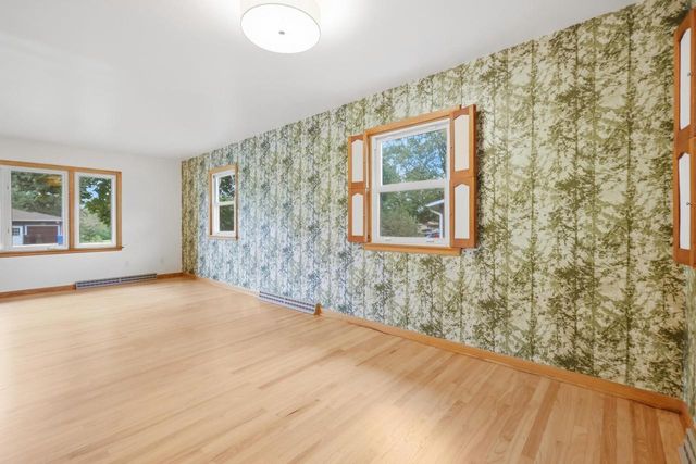607 Hillcrest Drive, Oregon, WI 53575
