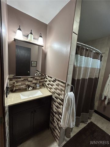 2919 Michigan Avenue, Niagara Falls, NY 14305