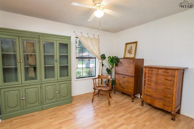 4319 CRESTVIEW, Wichita Falls, TX 76306