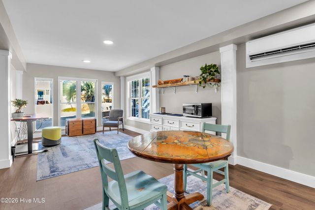 212 NE 35th Street, Oak Island, NC 28465