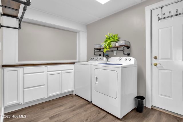 212 NE 35th Street, Oak Island, NC 28465