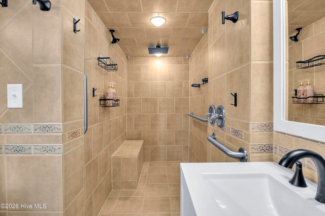 212 NE 35th Street, Oak Island, NC 28465