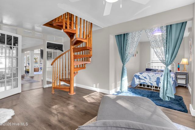 212 NE 35th Street, Oak Island, NC 28465