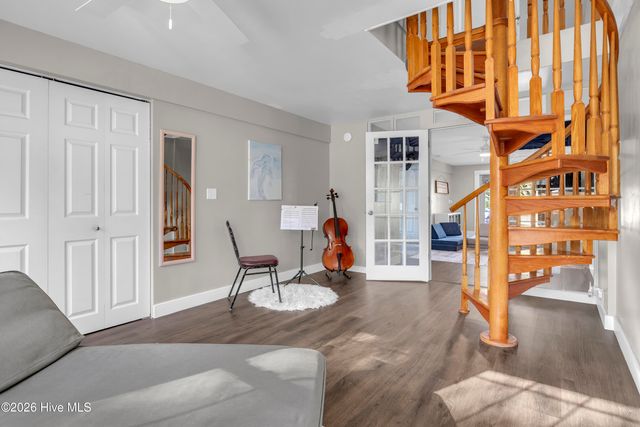 212 NE 35th Street, Oak Island, NC 28465