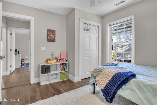 212 NE 35th Street, Oak Island, NC 28465