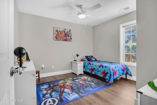 212 NE 35th Street, Oak Island, NC 28465