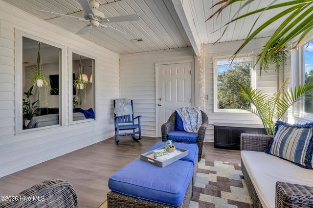 212 NE 35th Street, Oak Island, NC 28465