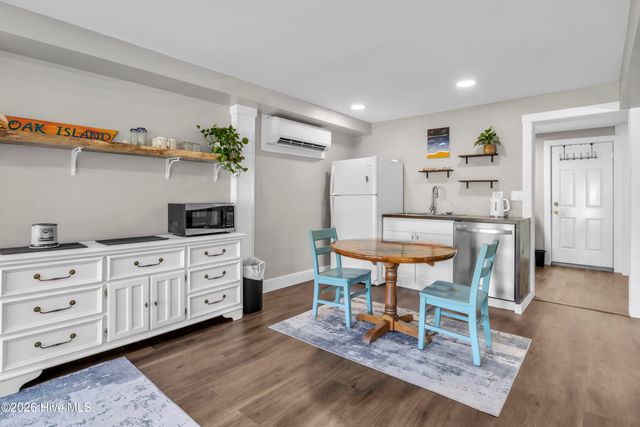 212 NE 35th Street, Oak Island, NC 28465