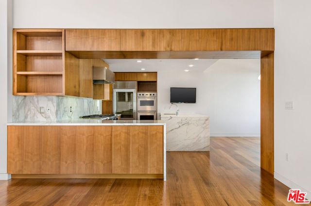 1 W Century Drive 24A, Los Angeles, CA 90067