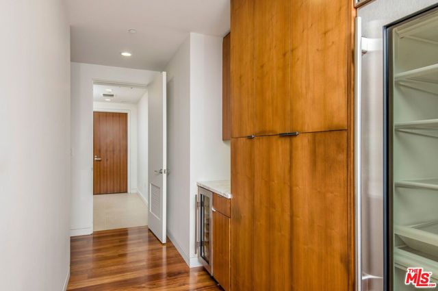 1 W Century Drive 24A, Los Angeles, CA 90067