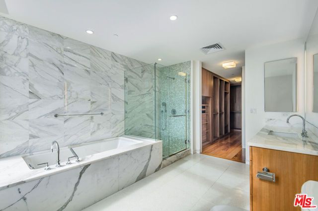 1 W Century Drive 24A, Los Angeles, CA 90067