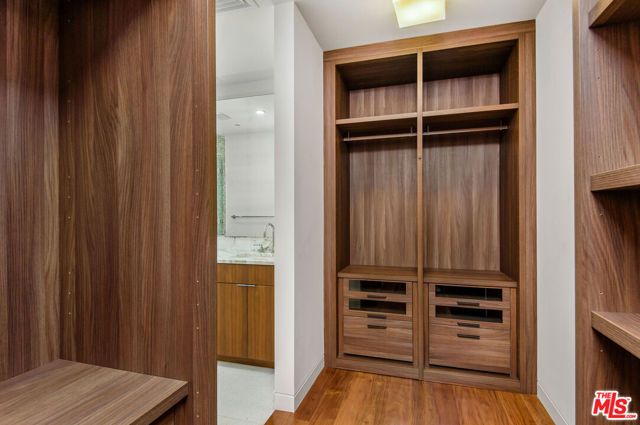 1 W Century Drive 24A, Los Angeles, CA 90067