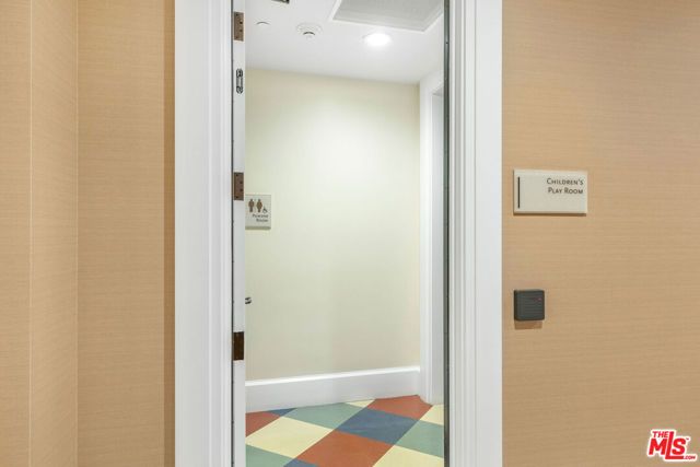 1 W Century Drive 24A, Los Angeles, CA 90067