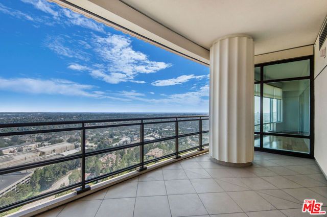 1 W Century Drive 24A, Los Angeles, CA 90067