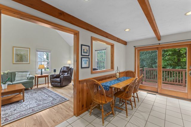 10 Shirley Street, Pepperell, MA 01463