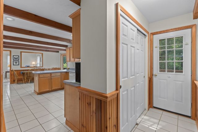 10 Shirley Street, Pepperell, MA 01463