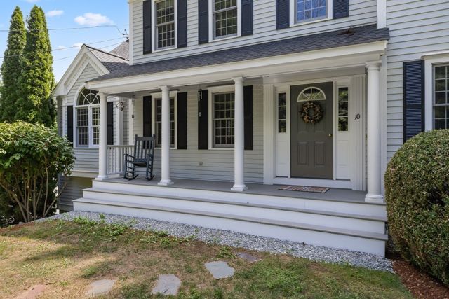 10 Shirley Street, Pepperell, MA 01463