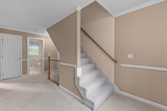 10 Shirley Street, Pepperell, MA 01463