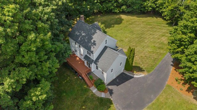10 Shirley Street, Pepperell, MA 01463