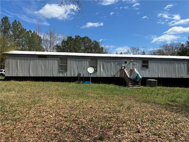 86 Latimer Ridge Road, Honea Path, SC 29654