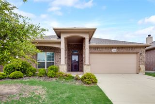 2305 Laurel Forest Drive, Fort Worth, TX 76177