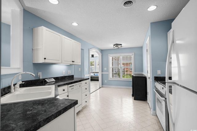 4162 Dupree Dr., Little River, SC 29566