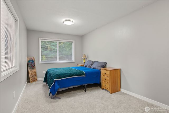521 208th Avenue E, Bonney Lake, WA 98391