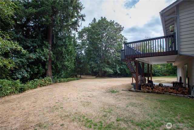 521 208th Avenue E, Bonney Lake, WA 98391