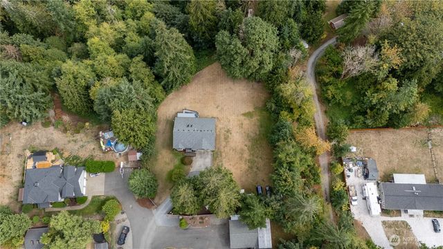 521 208th Avenue E, Bonney Lake, WA 98391