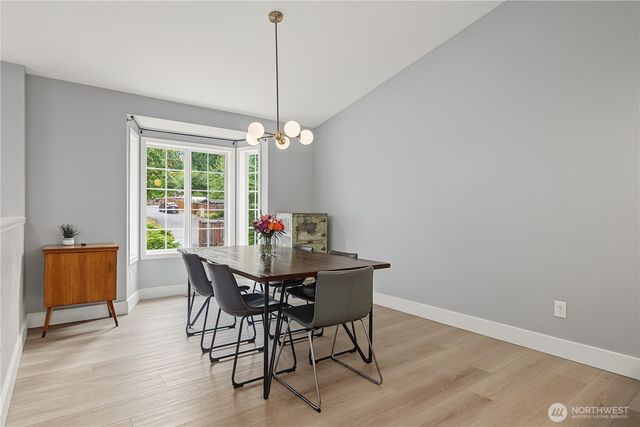 521 208th Avenue E, Bonney Lake, WA 98391
