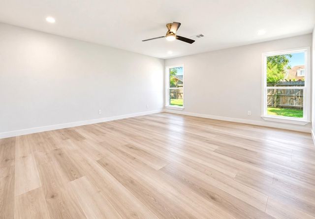 1722 Cherry Bend Drive, Houston, TX 77077