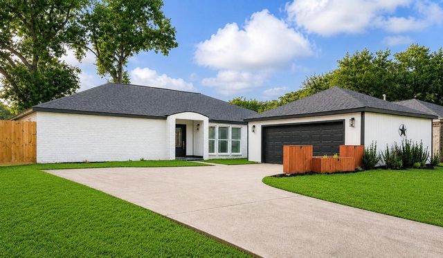 1722 Cherry Bend Drive, Houston, TX 77077