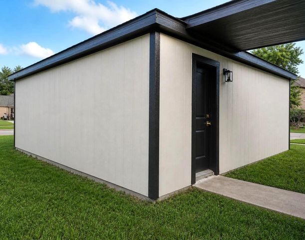 1722 Cherry Bend Drive, Houston, TX 77077