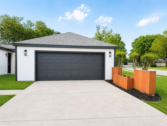1722 Cherry Bend Drive, Houston, TX 77077