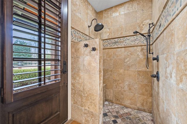 1395 Ford Avenue, Dayton, TX 77535