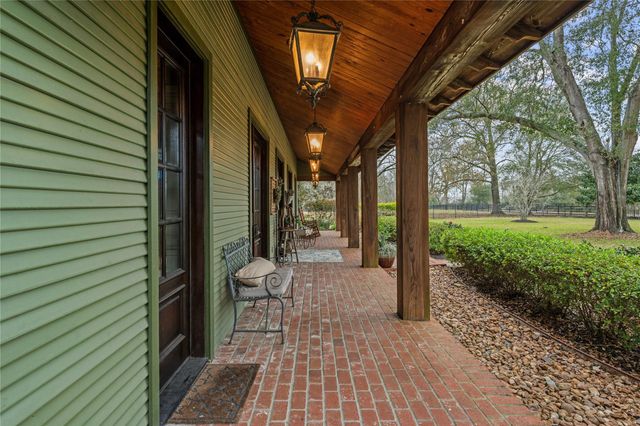 1395 Ford Avenue, Dayton, TX 77535